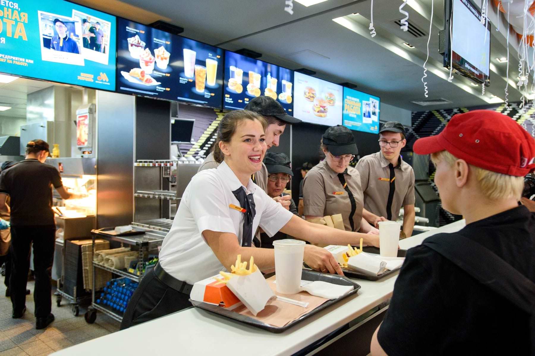Российский «Макдоналдс». Ресторан «Вкусно и точка» шокировал россиян неожиданным нововведением