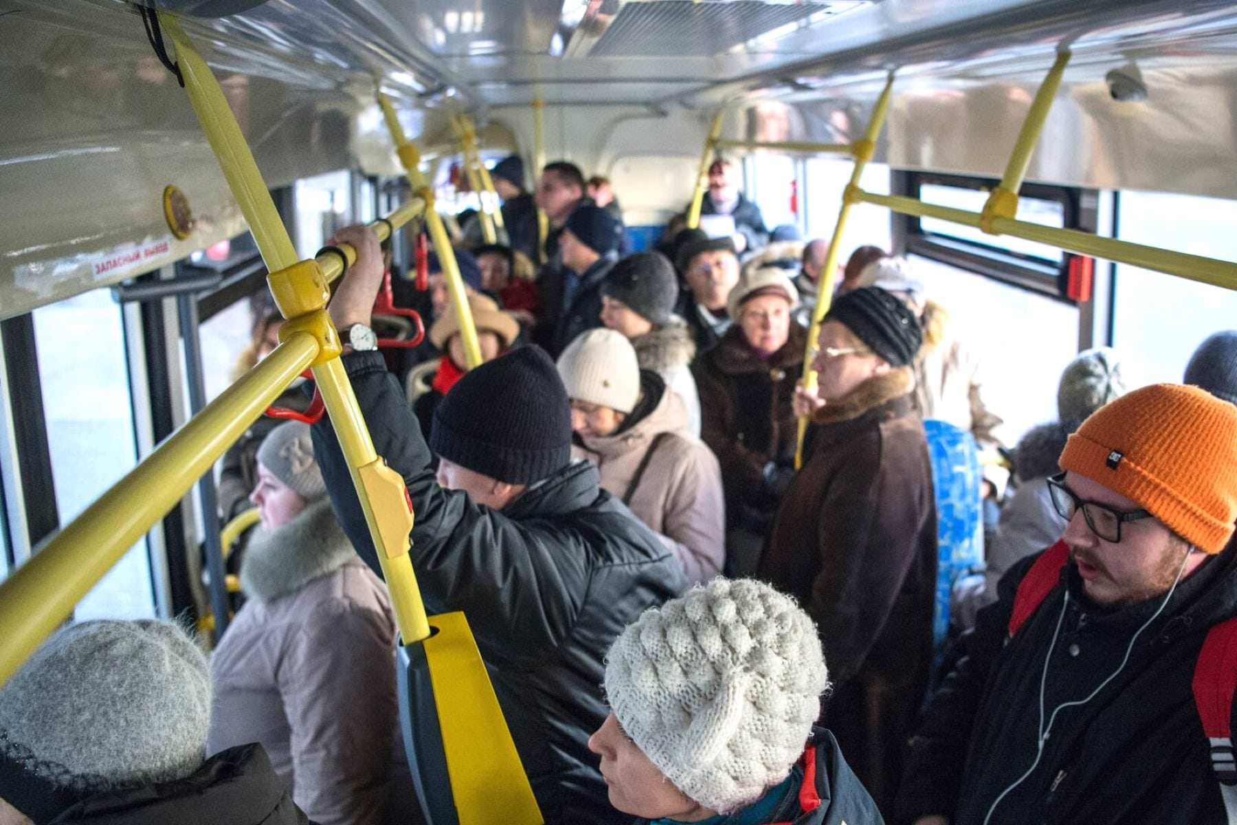 С 1 мая поездки взлетят в цене. Общественный транспорт подорожает по всей России