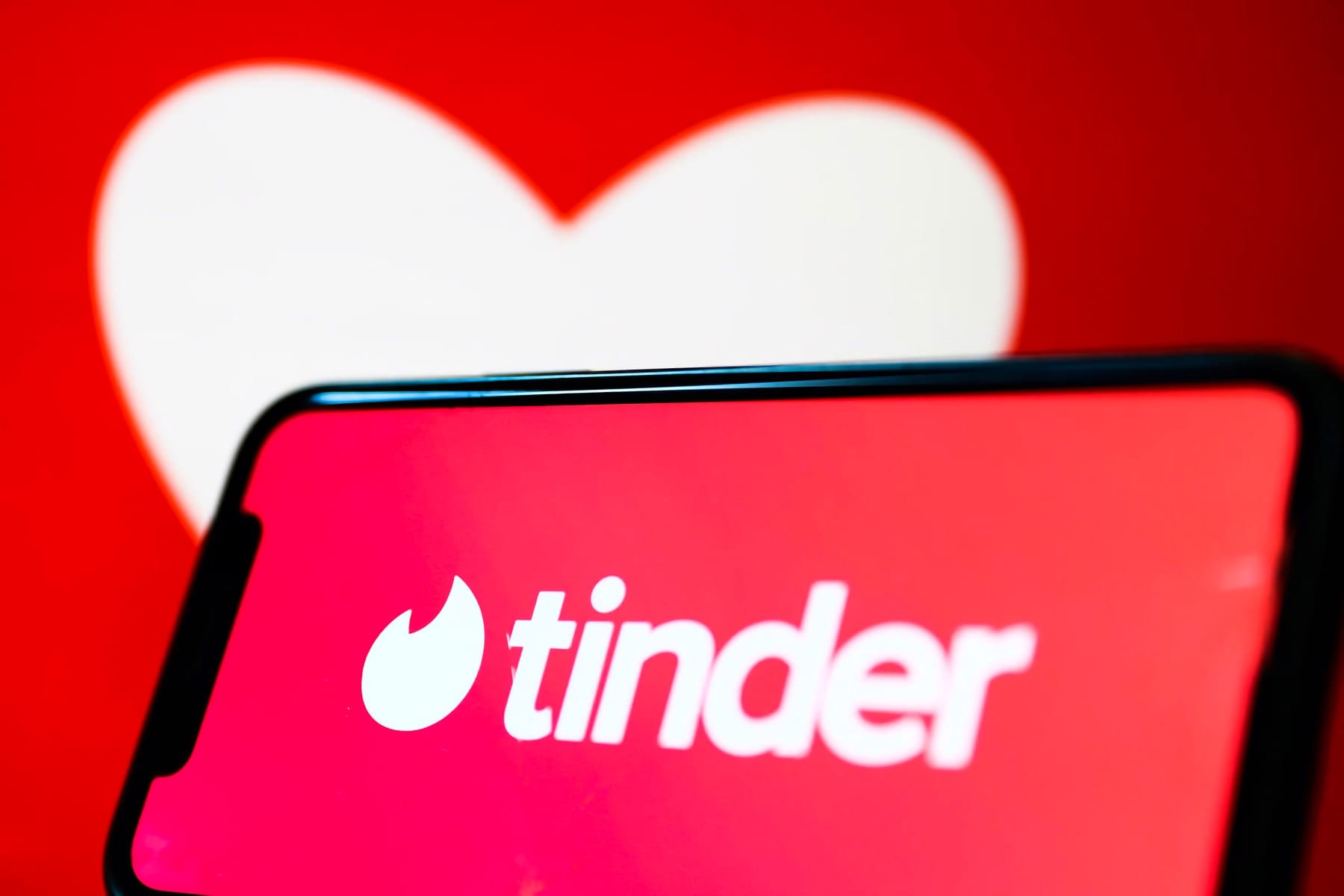 Tinder ушел из России. Как пользоваться популярным сервисом знакомств после блокировки