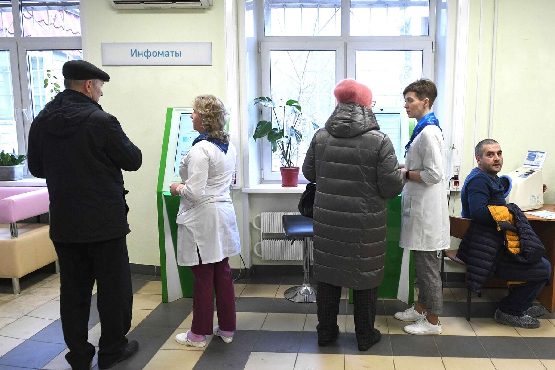 С 1 октября. Россиян начали по-новому лечить в поликлиниках и больницах