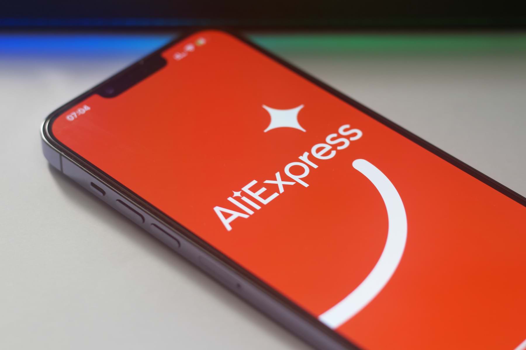 «Невозможно оформить заказ». AliExpress массово заблокировал покупателей и запретил покупать товары