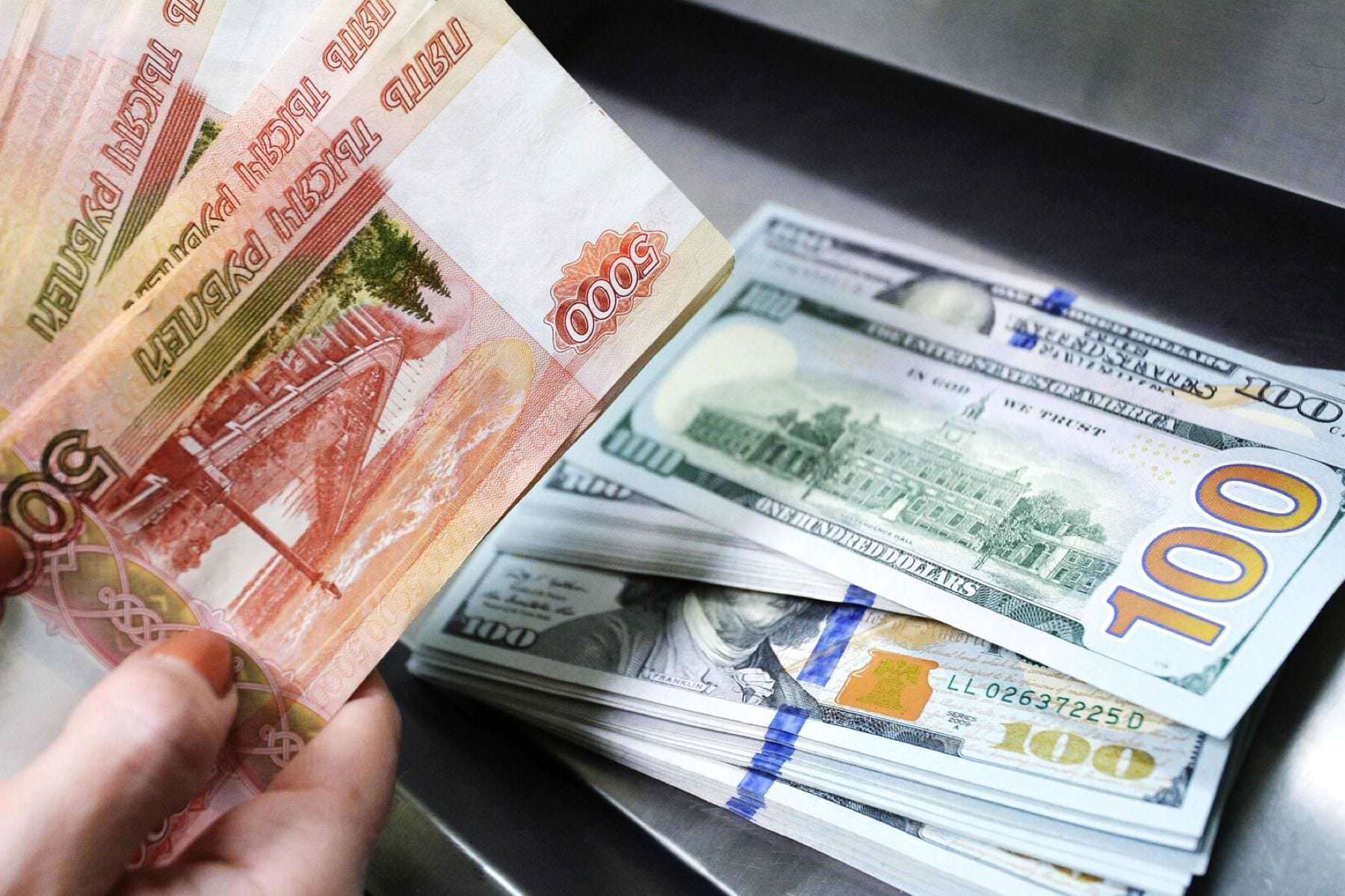 Счета обнулены. С 6 ноября более 16 млн россиян потеряли все деньги