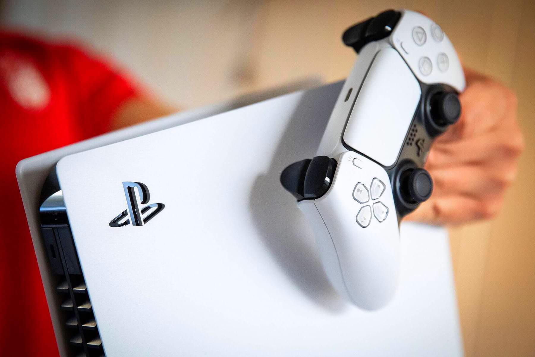 Sony ввела неприятное ограничение на игровых приставках PlayStation 4 и PlayStation 5