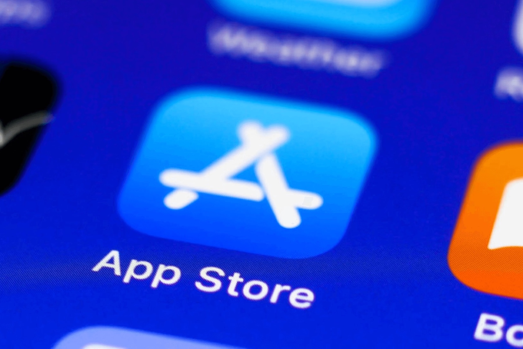 Apple разрешила сторонние магазины приложений для iPhone. Больше никакого App Store