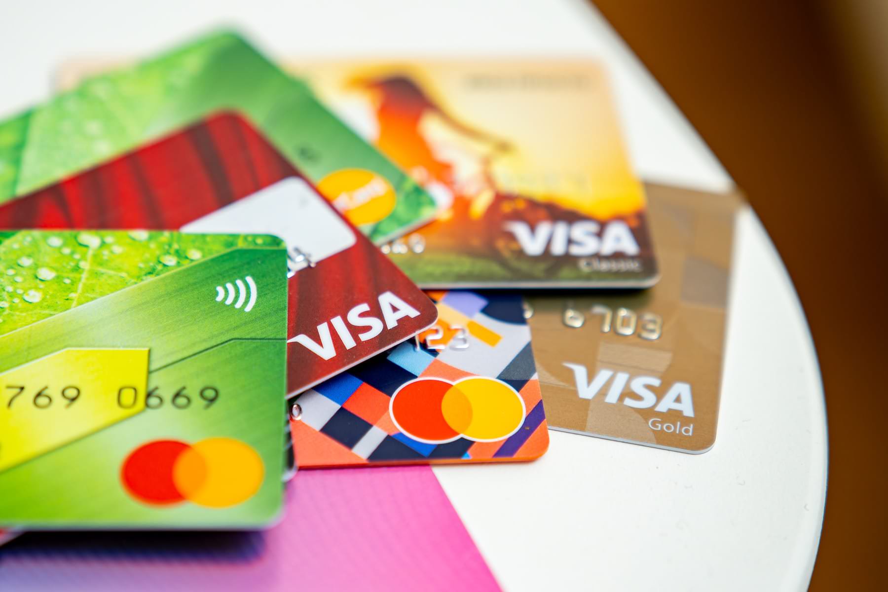 Банковские карты Visa и Mastercard окончательно перестанут работать в России